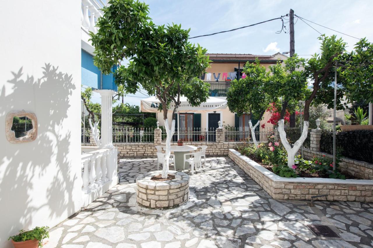 The Orange Garden Apartment คัสซิโอปี ภายนอก รูปภาพ