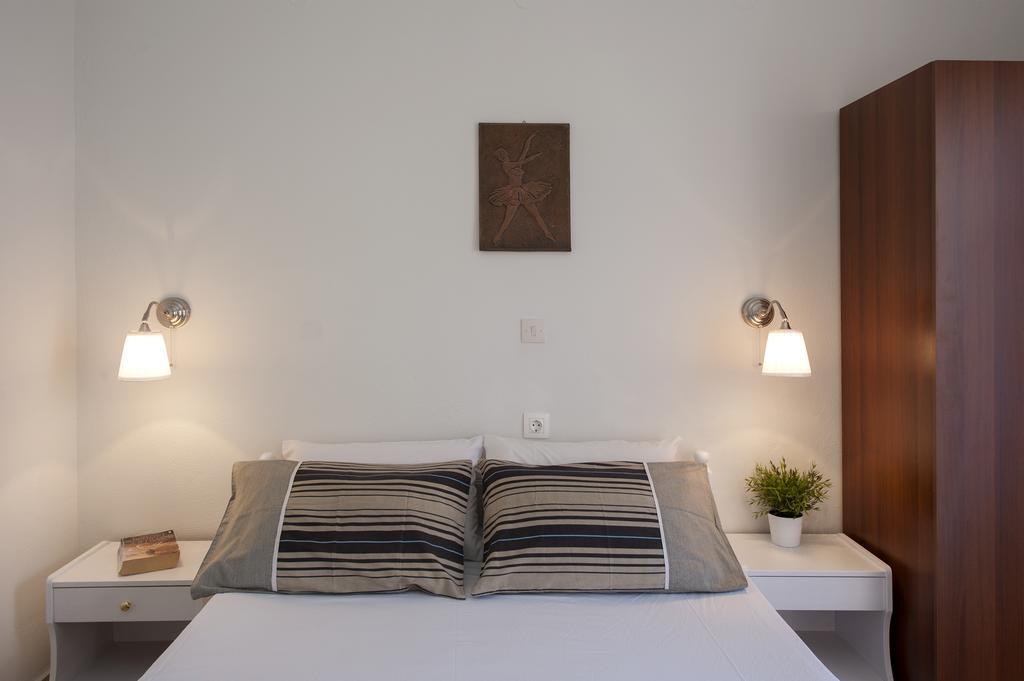 The Orange Garden Apartment คัสซิโอปี ภายนอก รูปภาพ