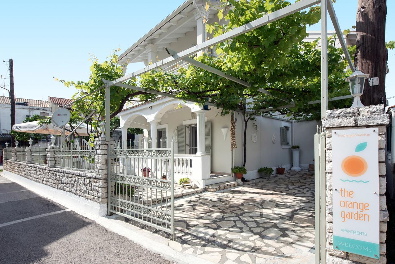 The Orange Garden Apartment คัสซิโอปี ภายนอก รูปภาพ