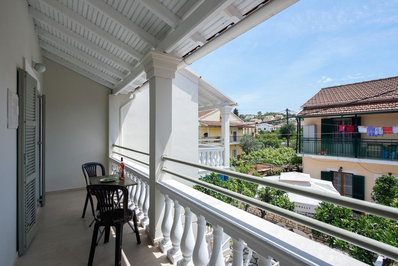 The Orange Garden Apartment คัสซิโอปี ภายนอก รูปภาพ